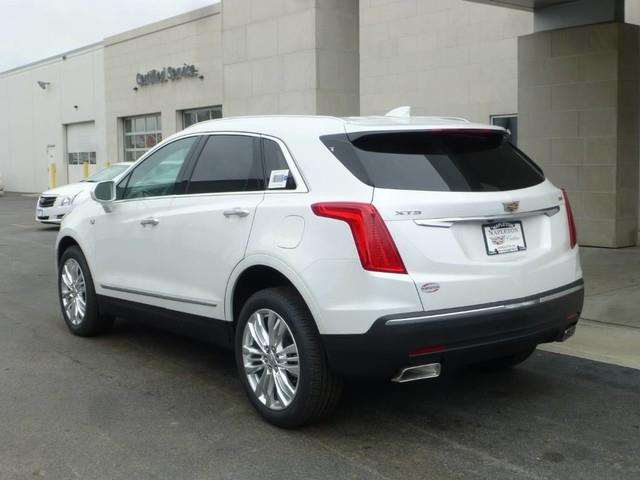 2017 Cadillac XT5 Premium Luxury 4dr SUV